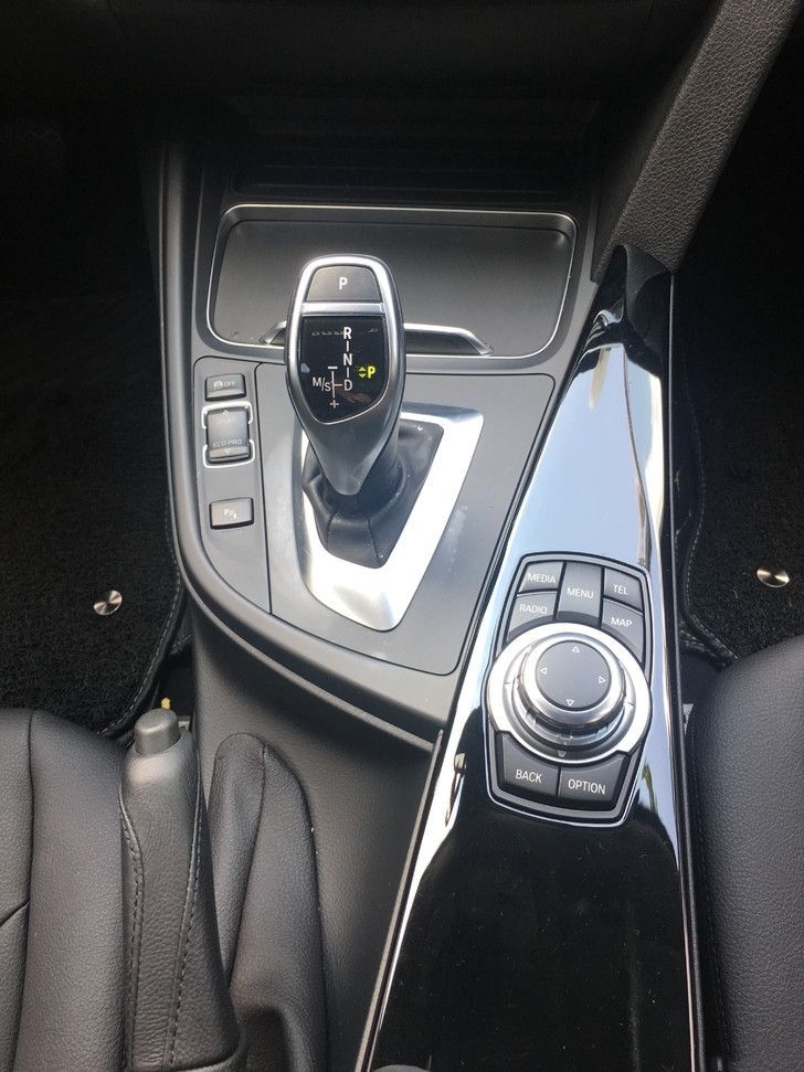 2017款宝马320li运动版试驾视频,19年宝马320lim运动版二手