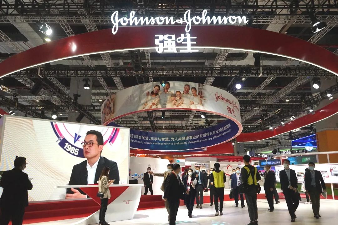 参展闵行企业有啥亮点?跟着区领导逛进博就知道了