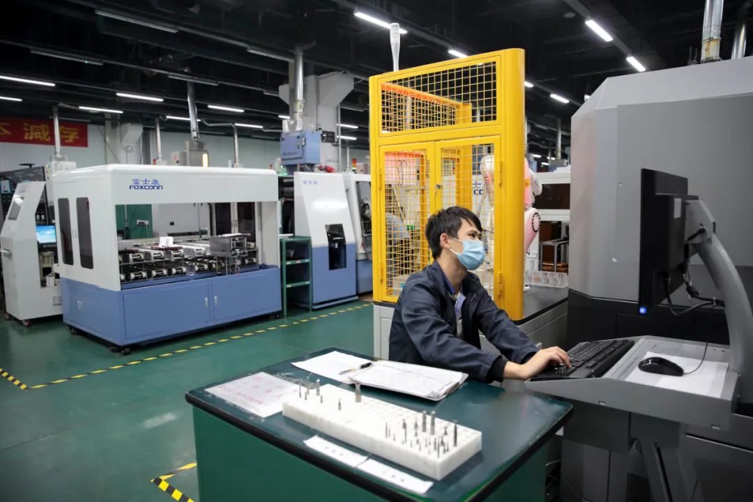 龙华富士康园区简介,富士康深圳园区最新情况