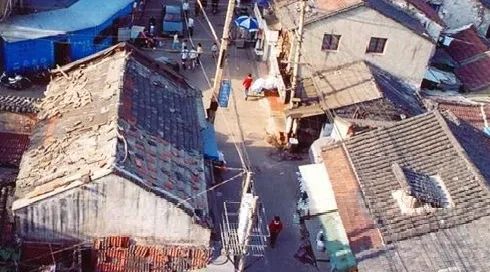 鍗椾含浜虹殑鏃朵唬璁板繂,鍗椾含浜哄涔呬笉鍑洪棬