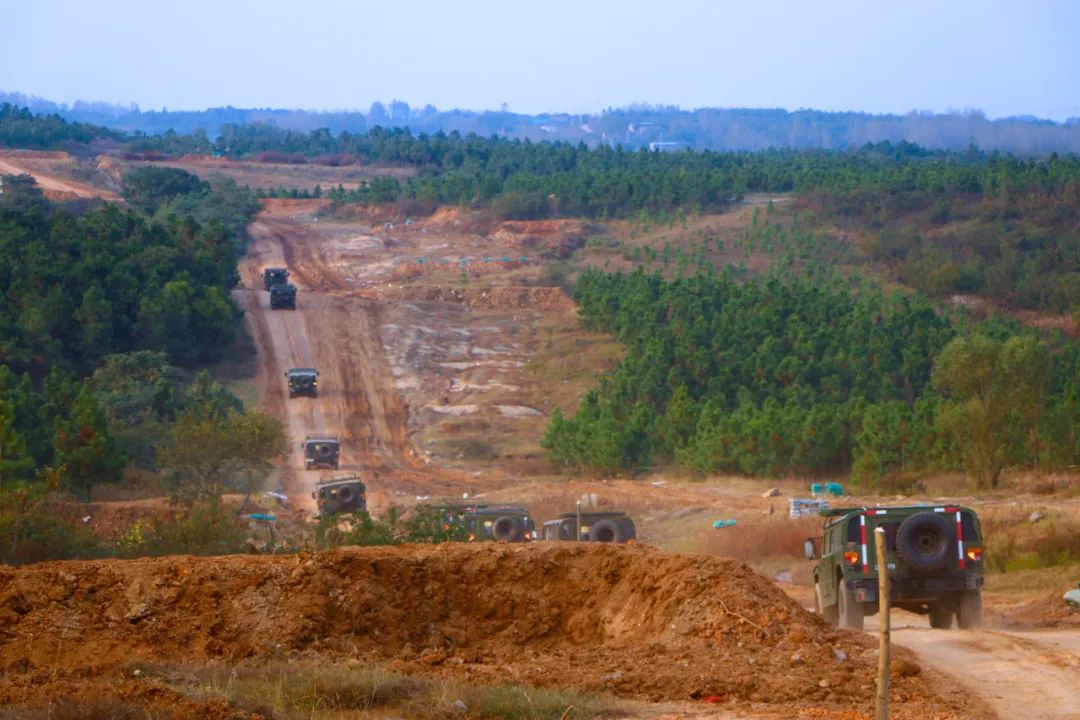 閲嶈繑涓夌晫,閫佸埆涓夌晫