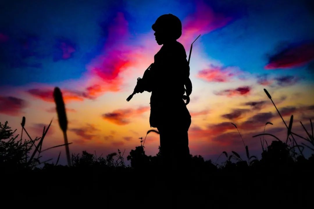 閲嶈繑涓夌晫,閫佸埆涓夌晫