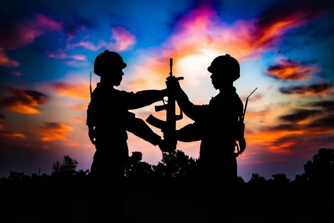 閲嶈繑涓夌晫,閫佸埆涓夌晫