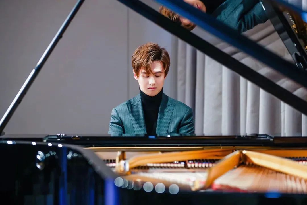 送票|亦闻亦乐,亦中亦西,两场独奏音乐会开启时空浪漫之旅