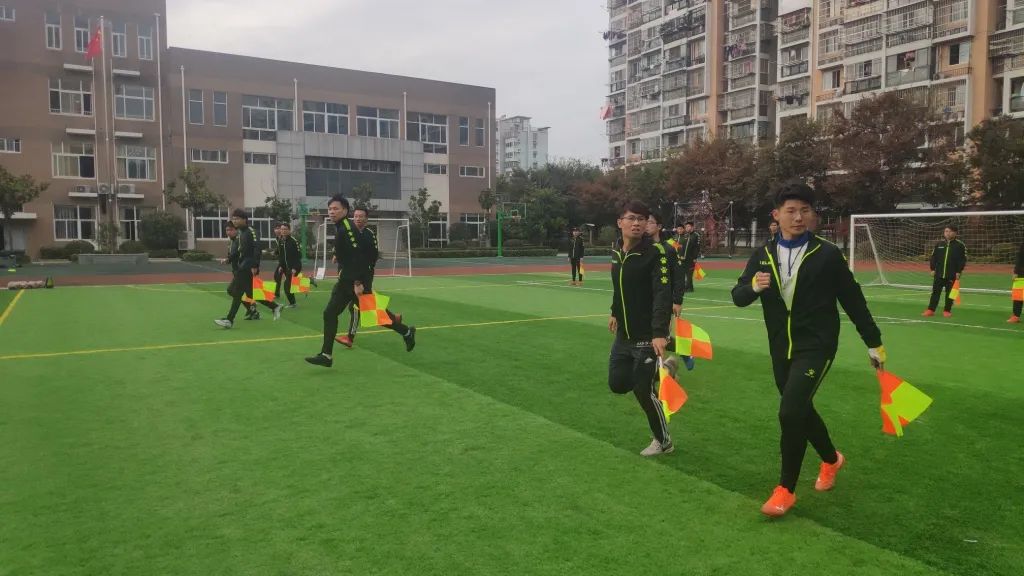 体育资讯|2020年南京足协三级裁判员培训班（秦淮站）顺利举办