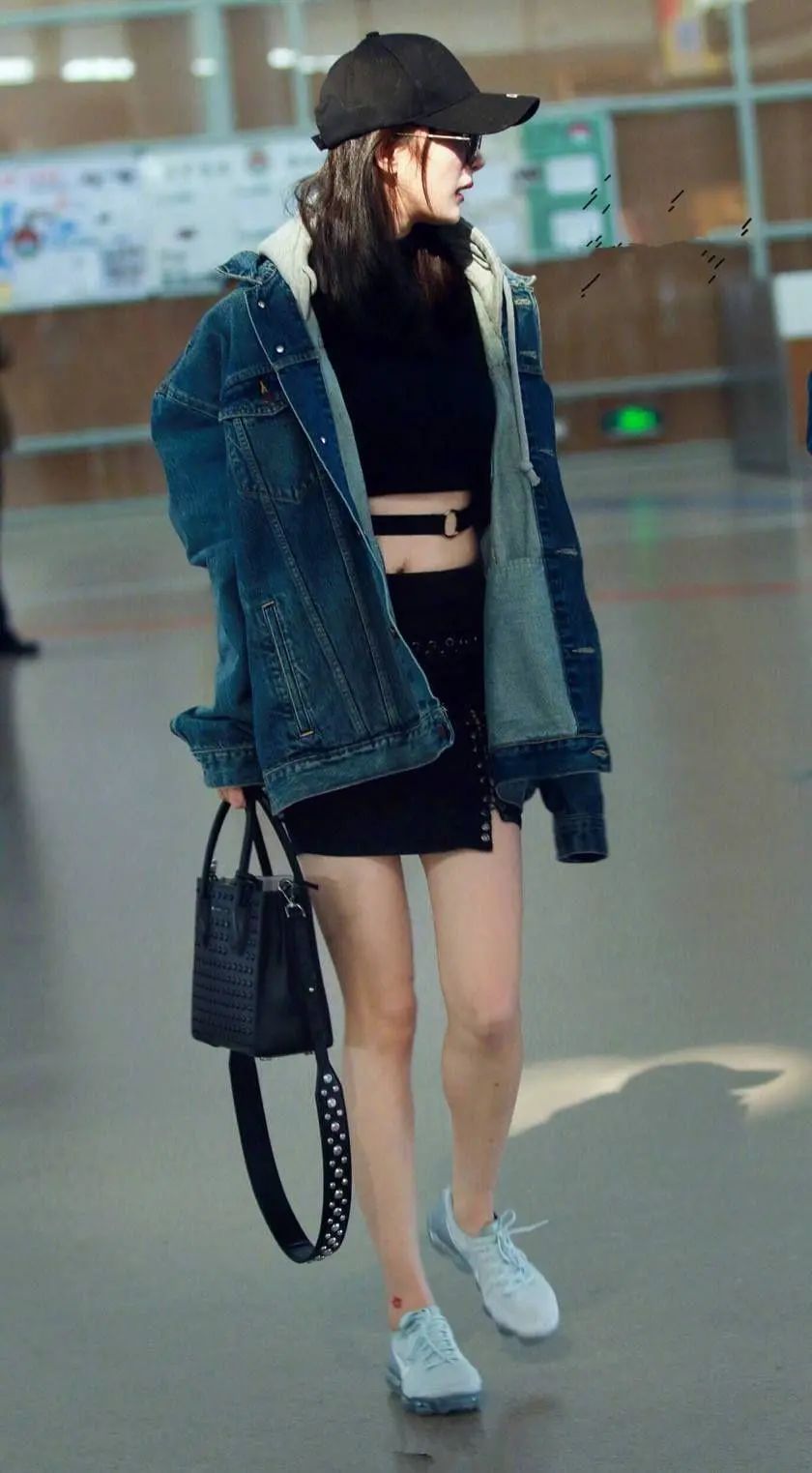 杨幂和杨颖的同款鞋,杨幂和baby同款鞋