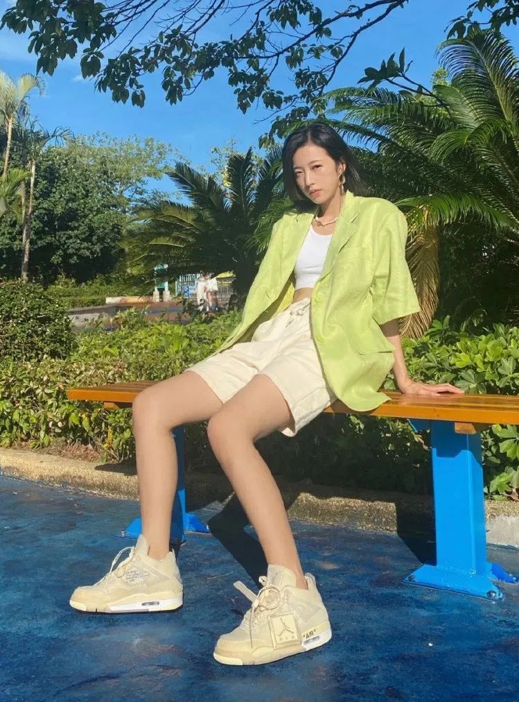 杨幂和杨颖的同款鞋,杨幂和baby同款鞋