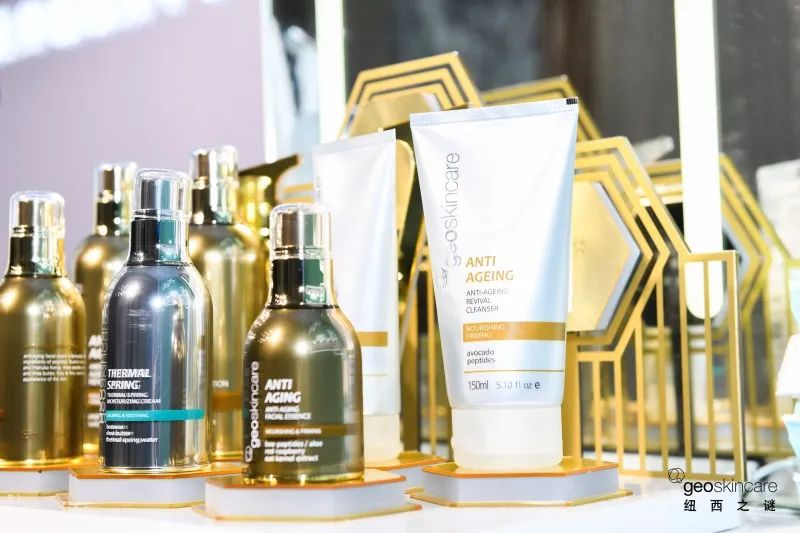 绾借タ涔嬭皽钀ラ攢杩囩▼,绾借タ涔嬭皽钀ラ攢