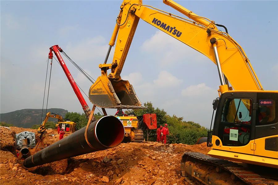 最难掘进隧道贯通图片,最难掘进隧道历时12年贯通