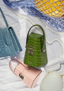 来自意大利品牌YESESTUDIO的最美腋下包,你还没入手吗?