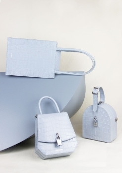 来自意大利品牌YESESTUDIO的最美腋下包,你还没入手吗?