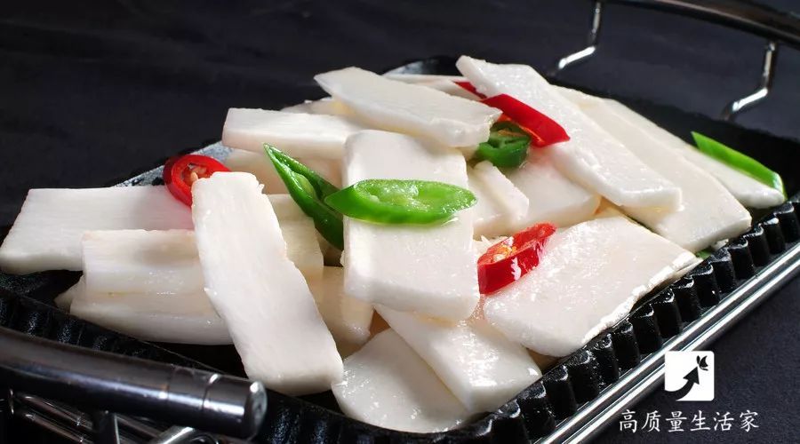 山药去皮一根筷子就能搞定，手不粘也不痒，简单又快