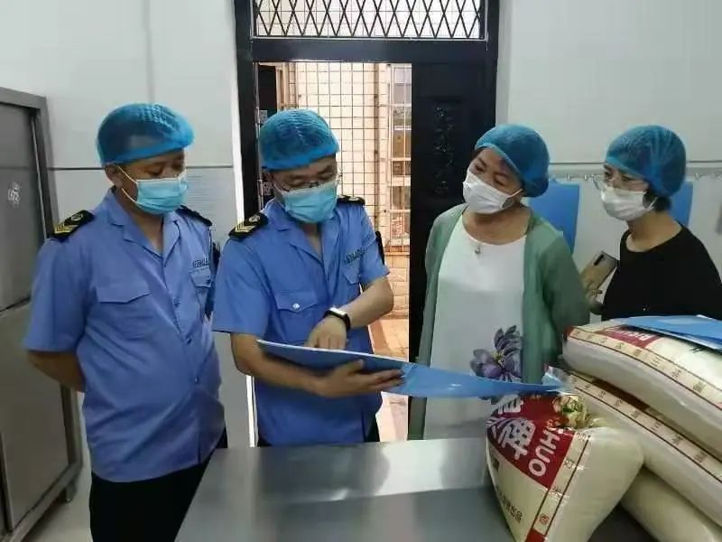 老百姓舌尖上的食品安全工作,坚守舌尖上的安全