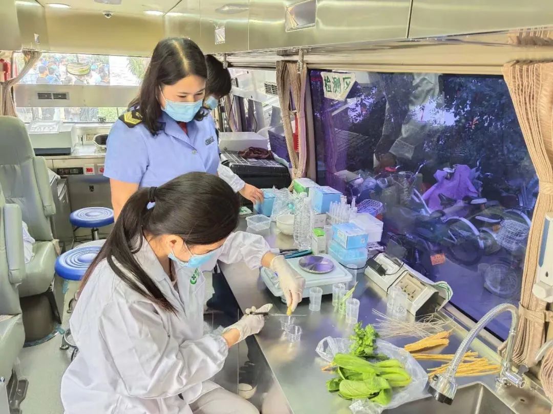 老百姓舌尖上的食品安全工作,坚守舌尖上的安全