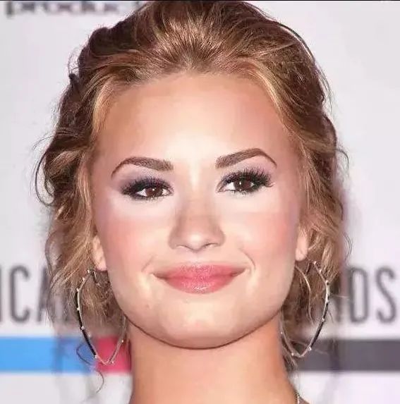 最受日本女生欢迎的素颜霜,美白素颜霜遮瑕懒人伪素颜