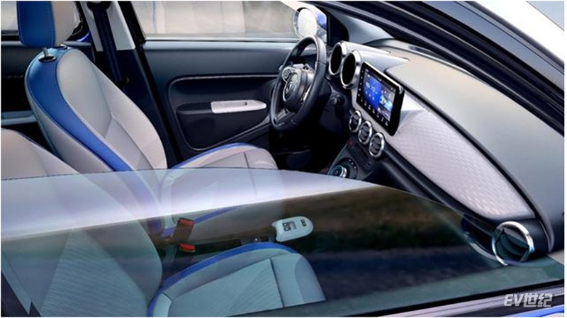 小蚂蚁跟欧拉黑猫哪个安全,小蚂蚁欧拉黑猫长安奔奔哪个好