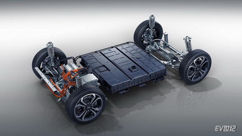 小蚂蚁跟欧拉黑猫哪个安全,小蚂蚁欧拉黑猫长安奔奔哪个好