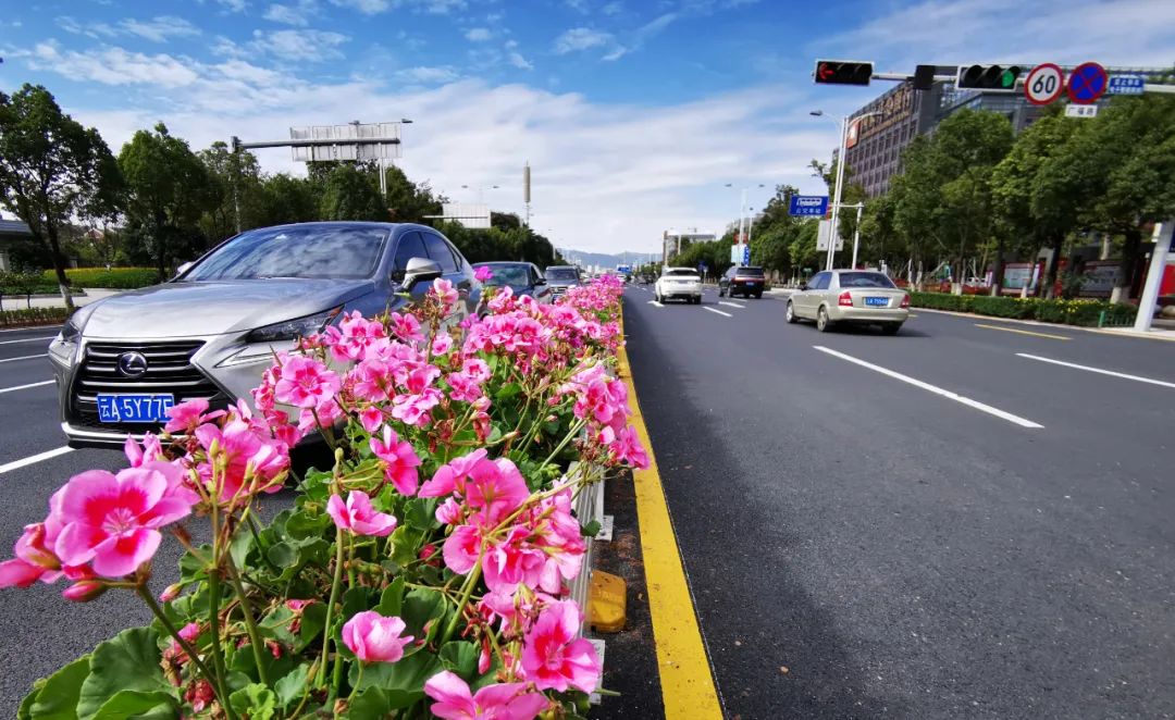 城市面貌改头换面,城市面貌焕然一新加速蝶变