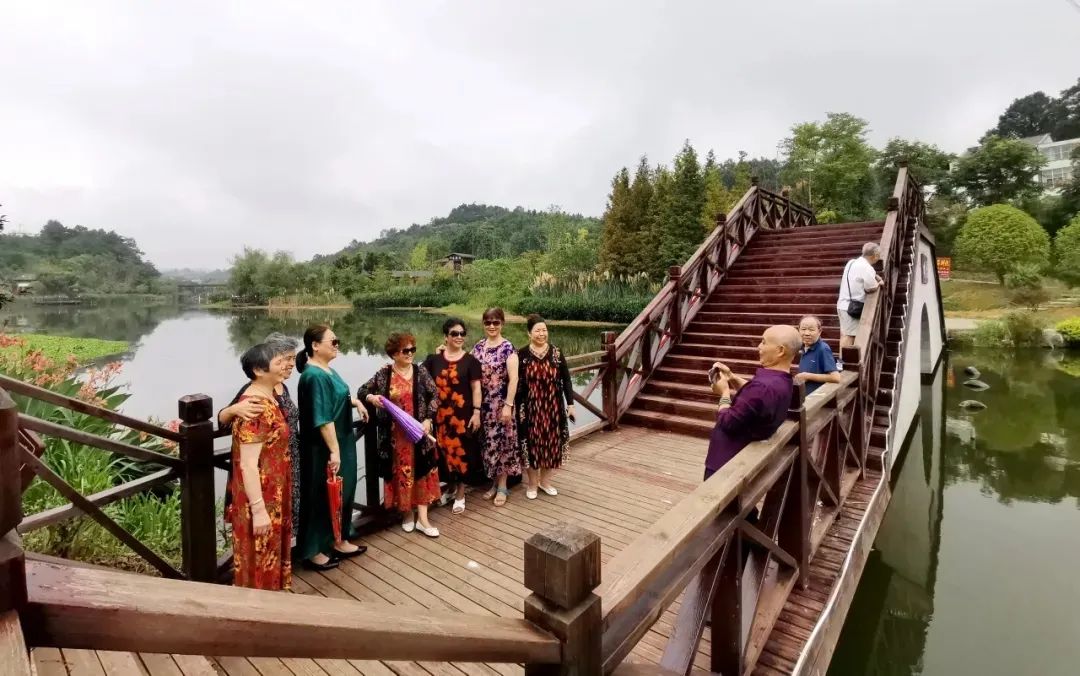 红花岗区：生态赋能乡村游旺了产业百姓甜