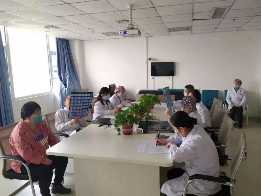 尿毒症患者心衰抢救,郑州九院收治卧床老人吗