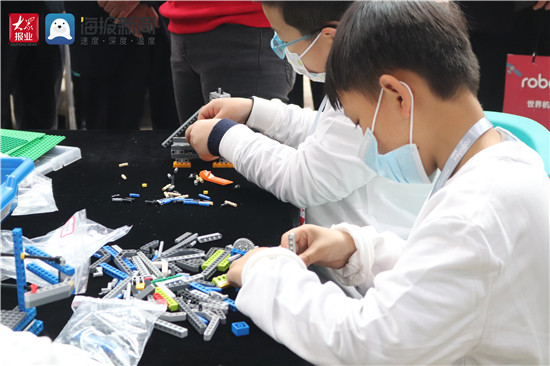 “机”动人心,智慧与竞技大比拼!第20届robotex世界机器人大会山东选拔赛开幕