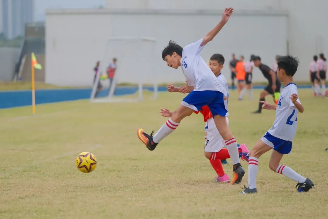 燃烧青春，“足”够精彩！加油，肇庆足球少年！
