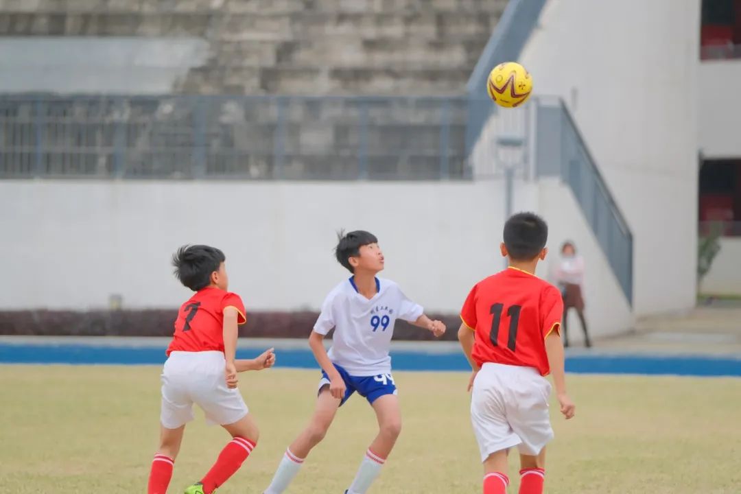 燃烧青春，“足”够精彩！加油，肇庆足球少年！
