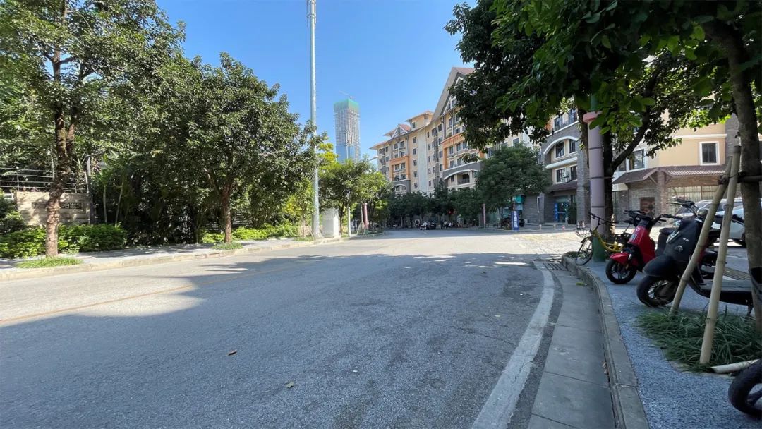 表面高大上背地里心酸,表面高大上实际一团糟