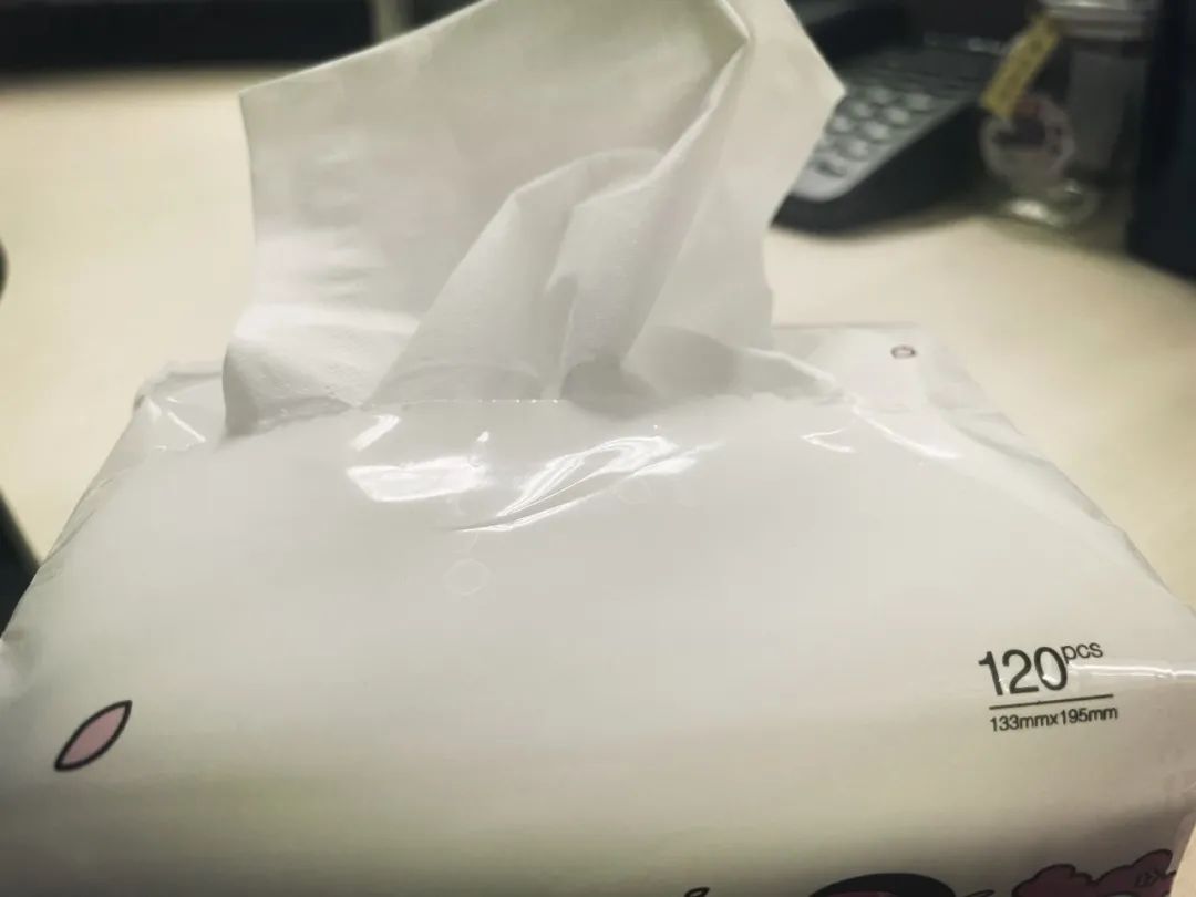 经常用卫生纸擦嘴有什么影响,用卫生纸擦嘴的正确方法