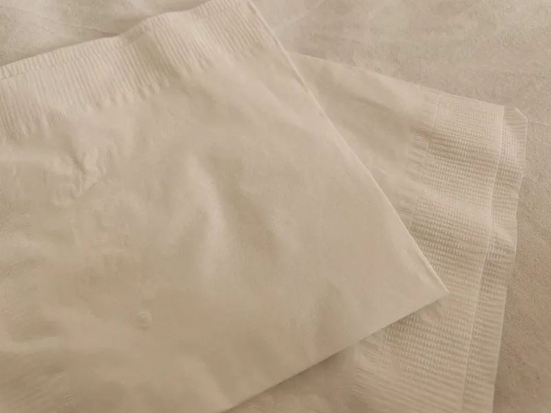 经常用卫生纸擦嘴有什么影响,用卫生纸擦嘴的正确方法