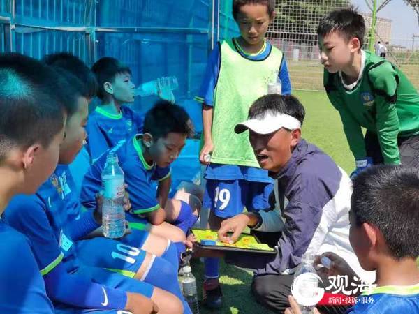 闈掑矝闈掑皯骞磋冻鐞冪簿鑻遍槦,灞变笢鐪侀潚宀涘競涓皬瀛︾敓鏍″洯瓒崇悆