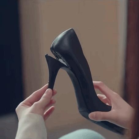 美女背爱马仕包,贫民窟女孩背的包