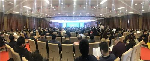 推动绿色发展相关举措有,发展绿色产业赋能高质量发展