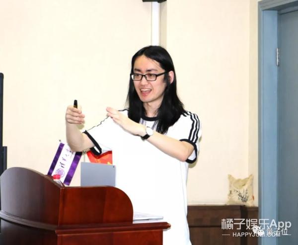 清华大学大一特等奖神仙打架,清华大学特等奖答辩神仙打架