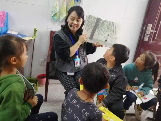 临泉县恒信光彩小学老师照片,临泉恒信光彩小学好不好