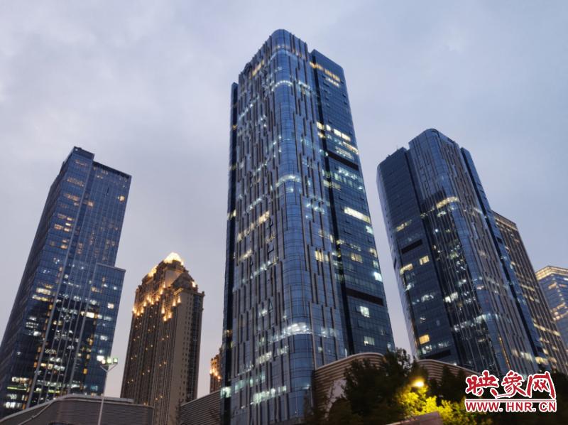 见证中国高光时刻,见证了郑州辉煌的发展过程