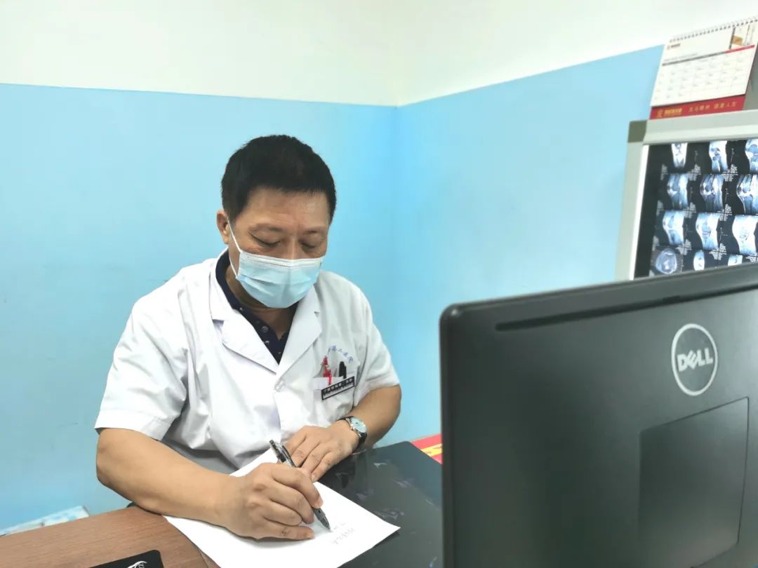 流量网红浙江骨科医生,镇海区中医院骨科医生