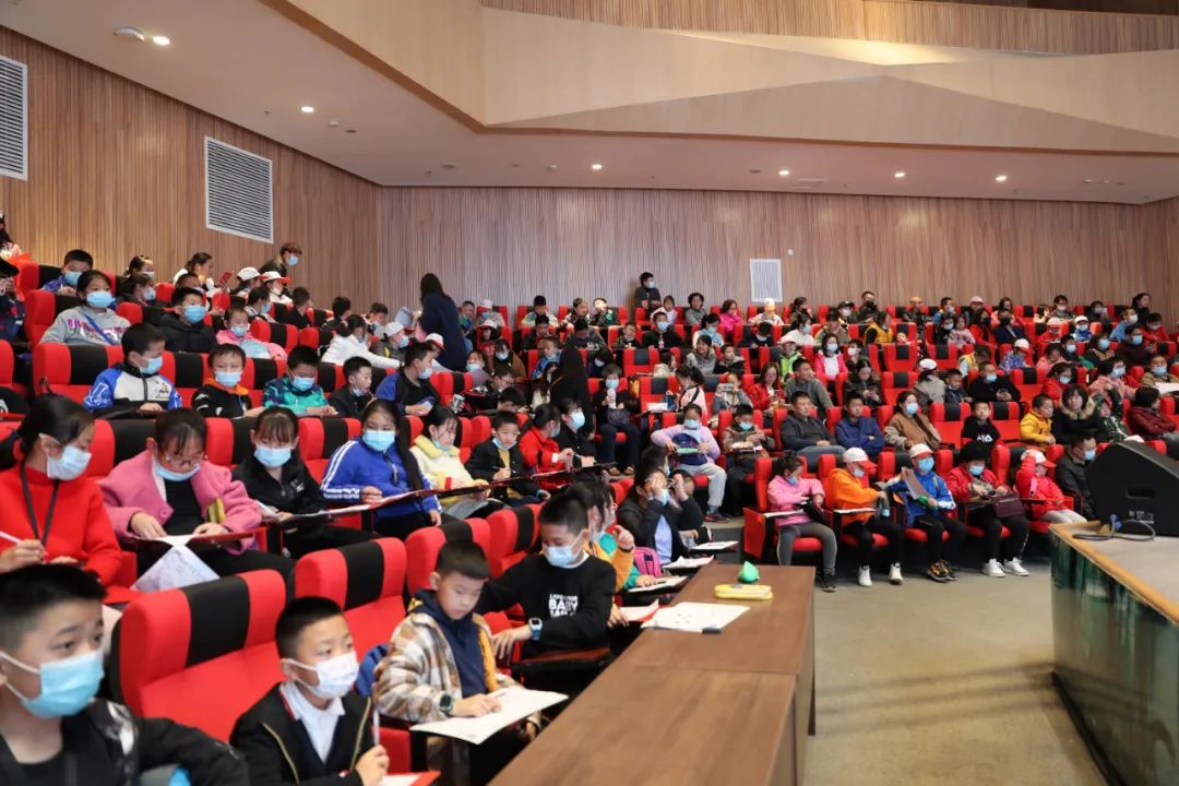 自贡恐龙历史简介,自贡恐龙科普