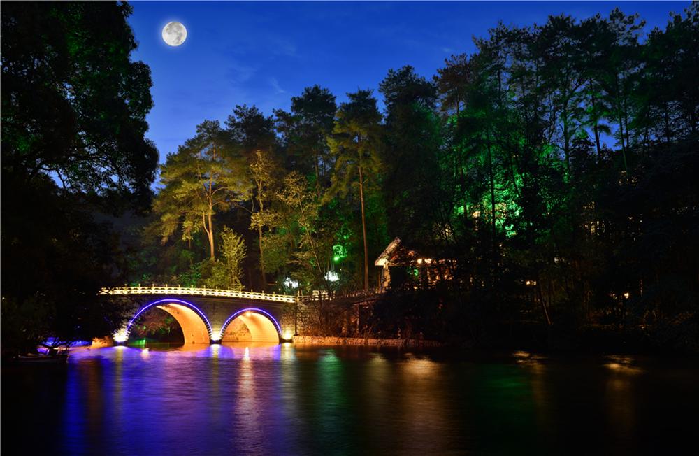 乐山峨眉山泡温泉,峨眉冬天泡温泉攻略