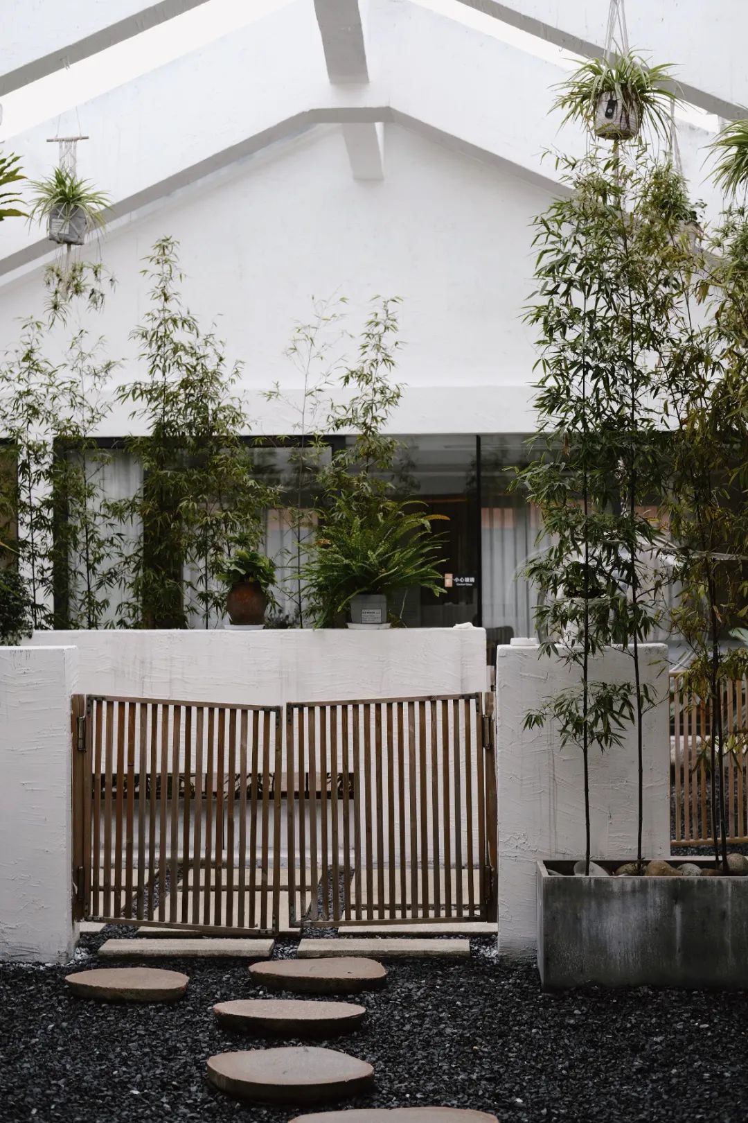 乐山峨眉山泡温泉,峨眉冬天泡温泉攻略