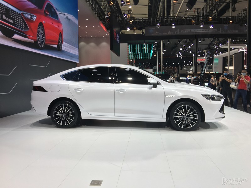 长安wey最新款摩卡,新车速递wey全新旗舰suv摩卡