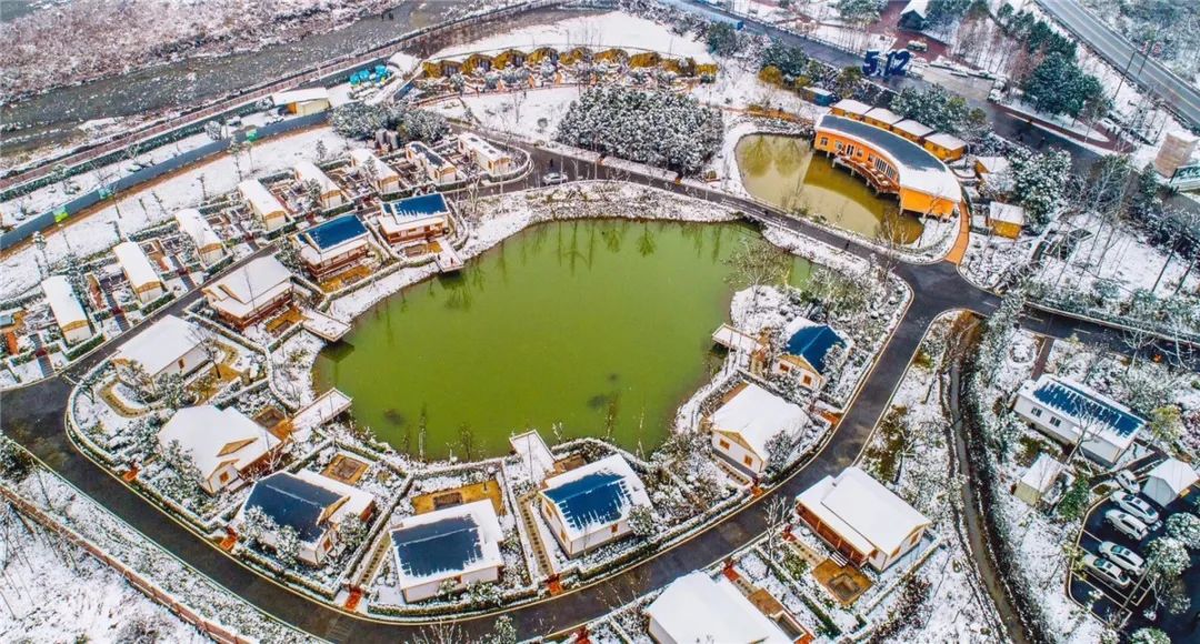 鑸媿褰窞鍏ㄦ櫙瑙嗛,鍑犱綍鑸媿