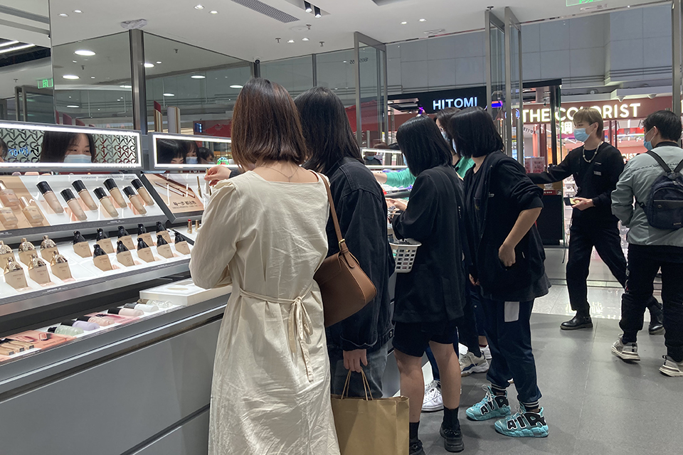 完美日记在国内化妆品市场的现状,完美日记美妆