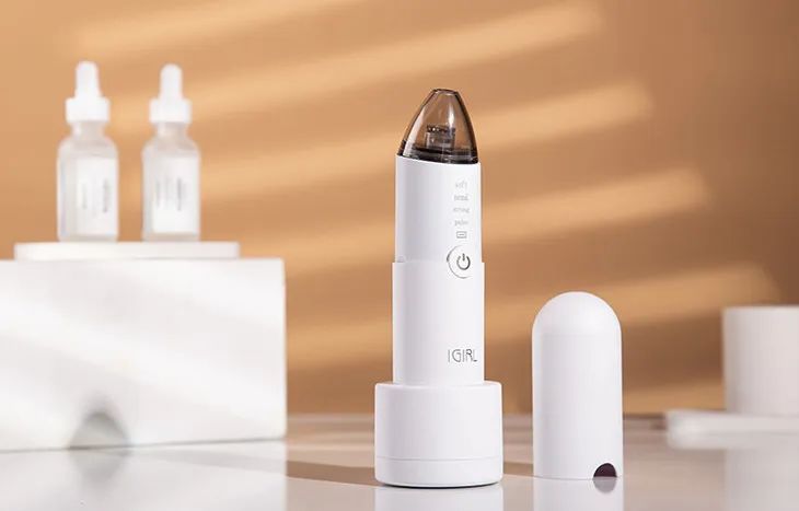 痘痘闭口挤出来的是什么,闭口痘痘挤出来白色物质