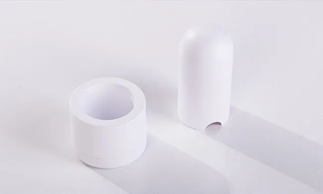 痘痘闭口挤出来的是什么,闭口痘痘挤出来白色物质