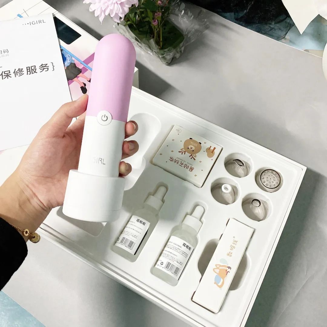 痘痘闭口挤出来的是什么,闭口痘痘挤出来白色物质