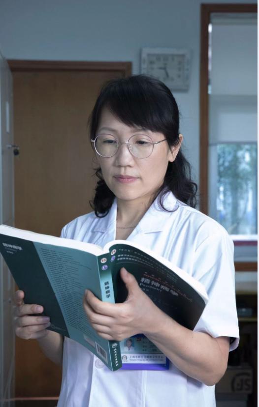 卫生健康委表彰先进,卫生健康系统表彰方案