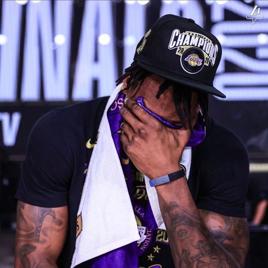 泪目！无奈离开的他留下长文告别｜今日球鞋上脚