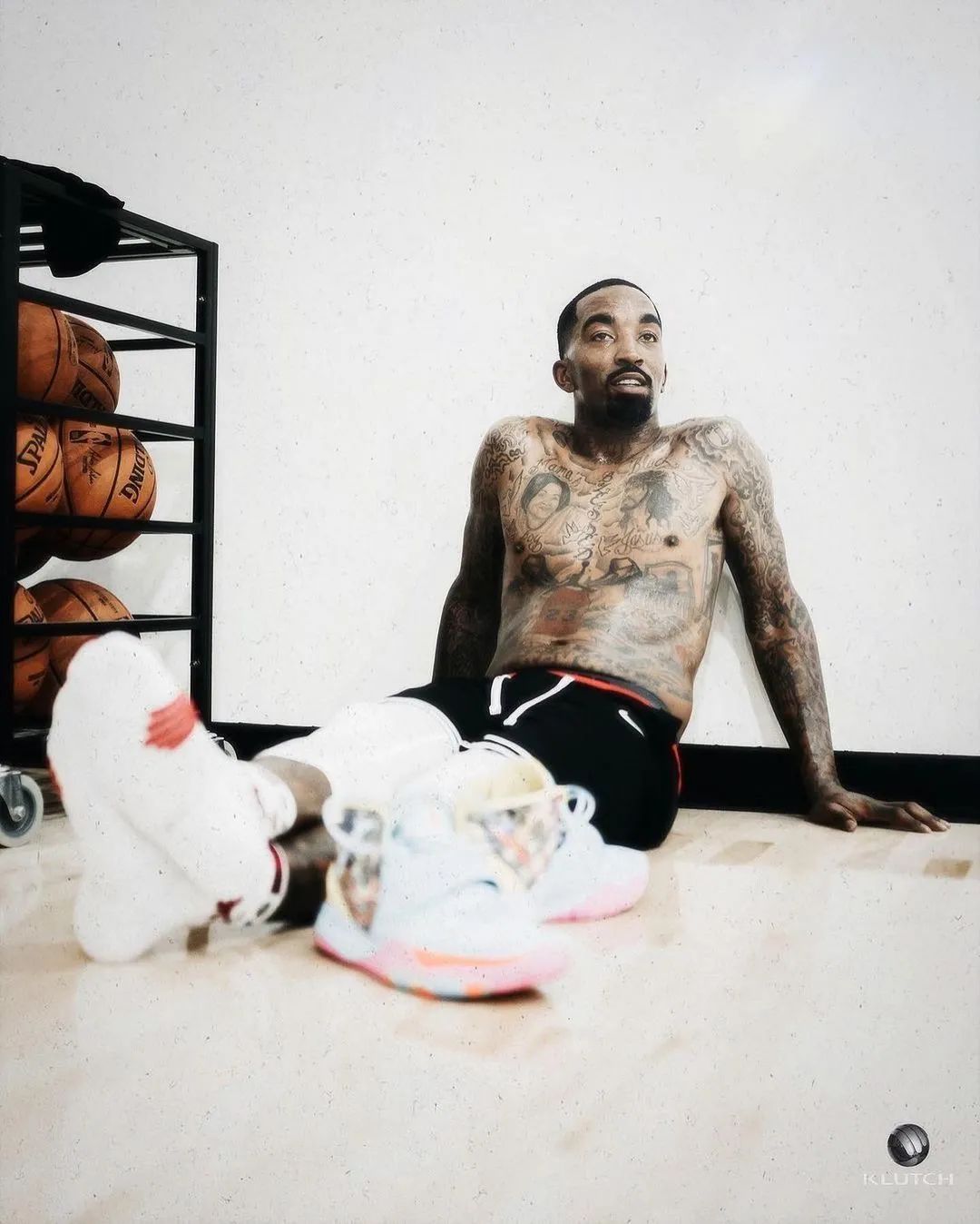 泪目！无奈离开的他留下长文告别｜今日球鞋上脚