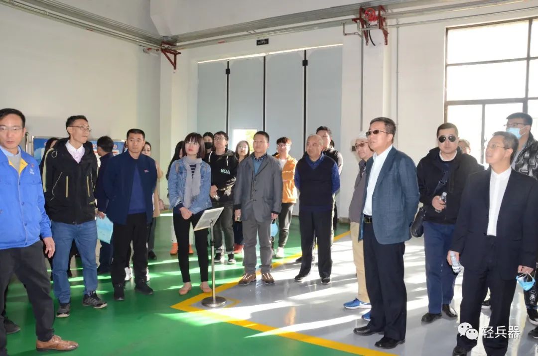 轻*器武**+防暴装备的年度盛会丨第八届轻*器武**与防暴装备论坛暨《轻兵器》杂志理事会年会圆满落幕